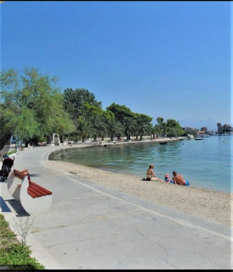 Apartman Scotti 0*, Kastela Croatia
